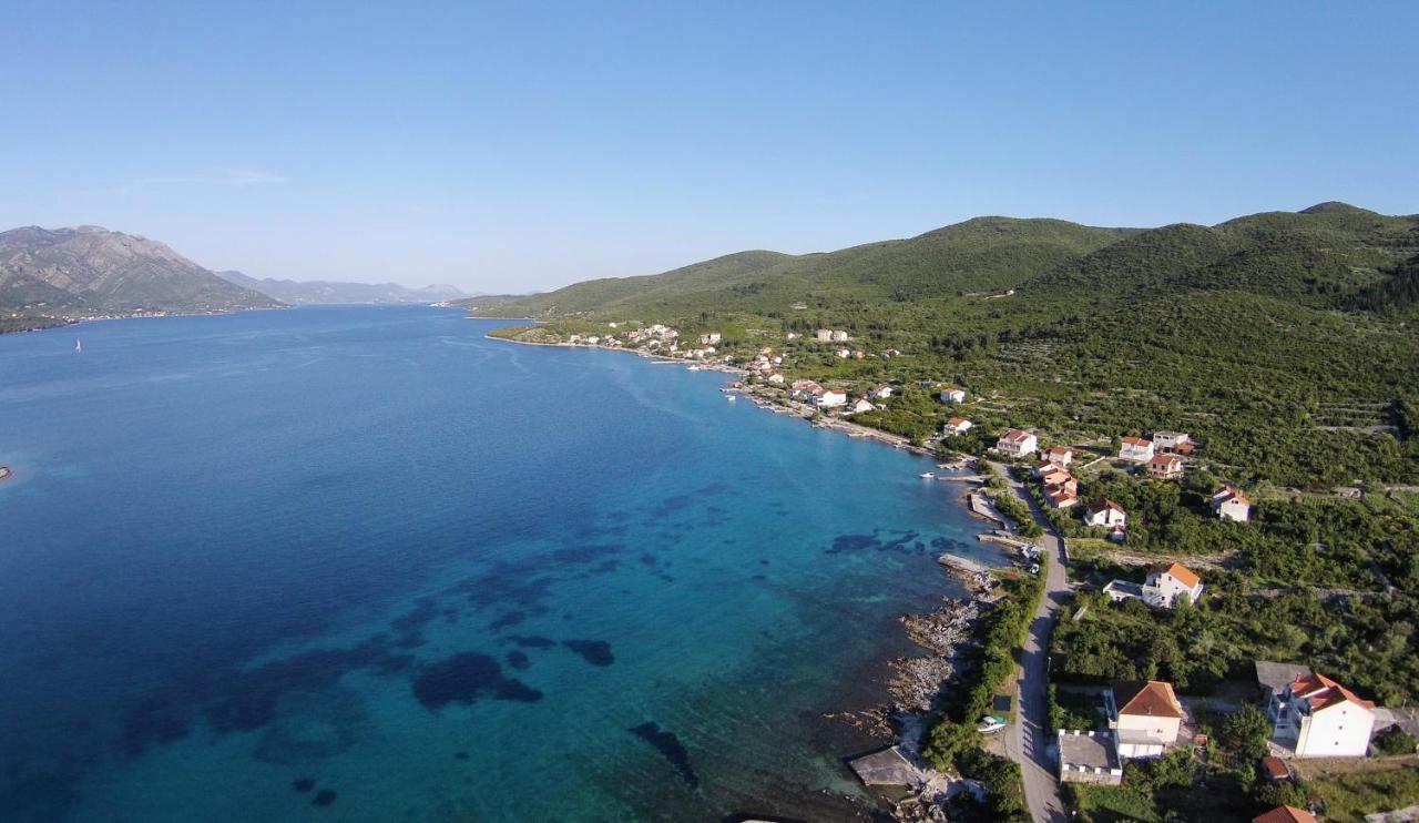 Seaside Apartments With A Swimming Pool Kneza, Korcula - 9269 Racisce Exterior photo