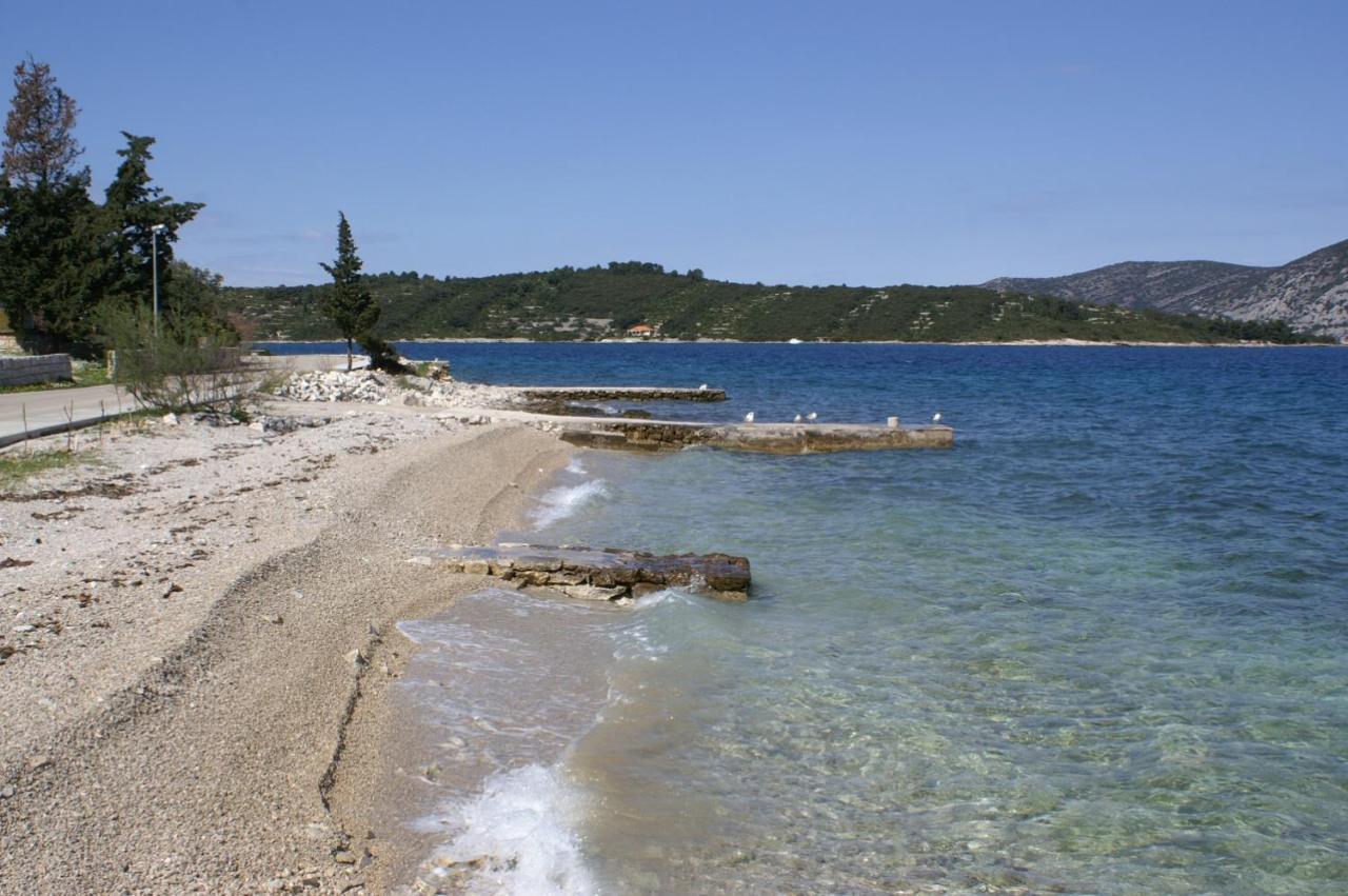 Seaside Apartments With A Swimming Pool Kneza, Korcula - 9269 Racisce Exterior photo