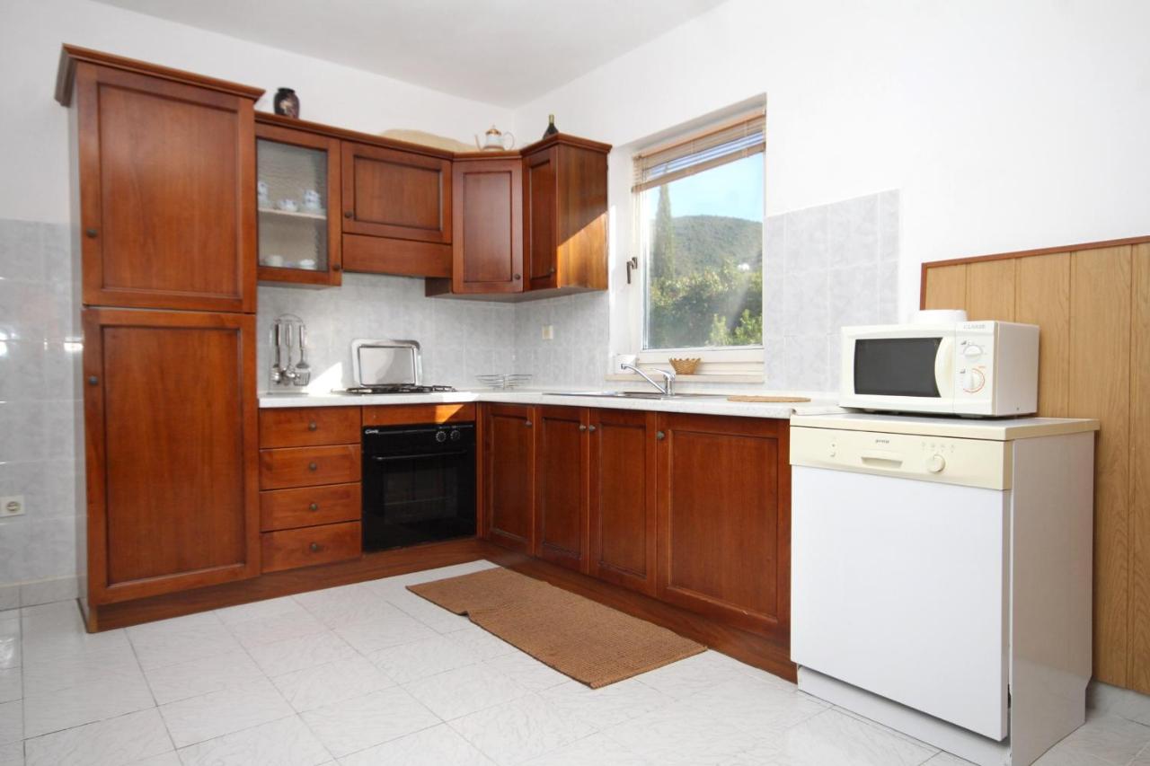 Seaside Apartments With A Swimming Pool Kneza, Korcula - 9269 Racisce Exterior photo